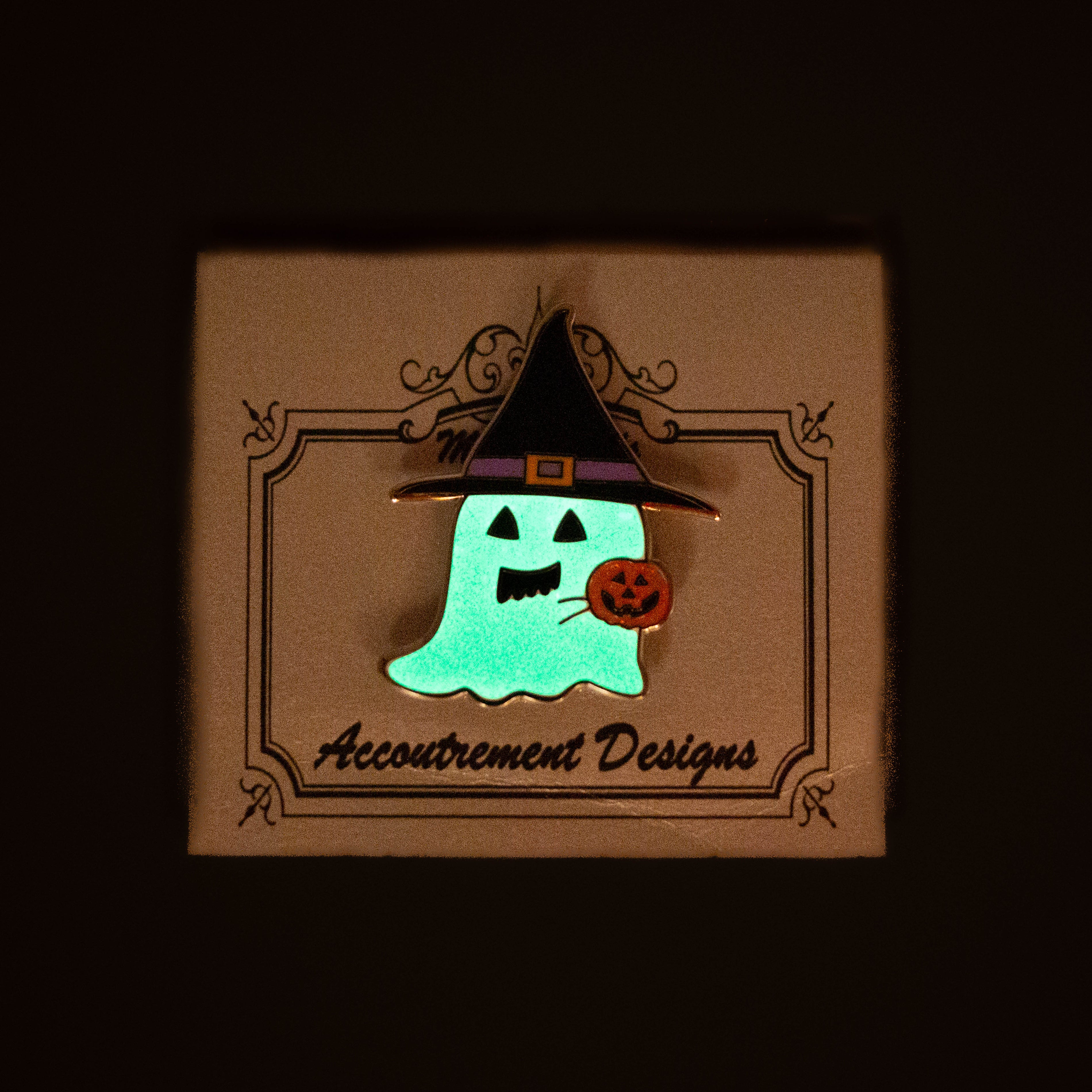 Ghost with Witch's Hat Needle Minder