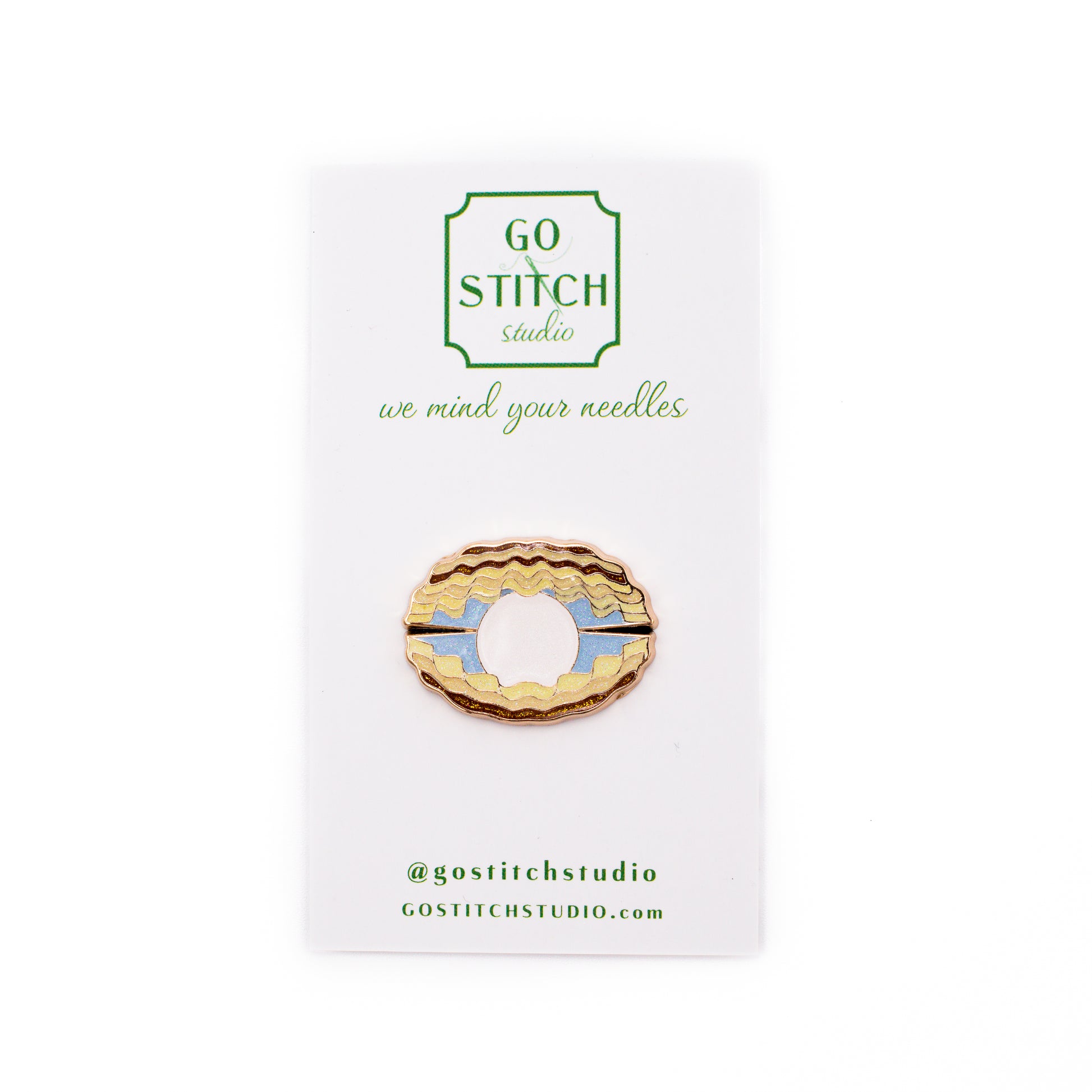 Scallop Pearl Needle Minder