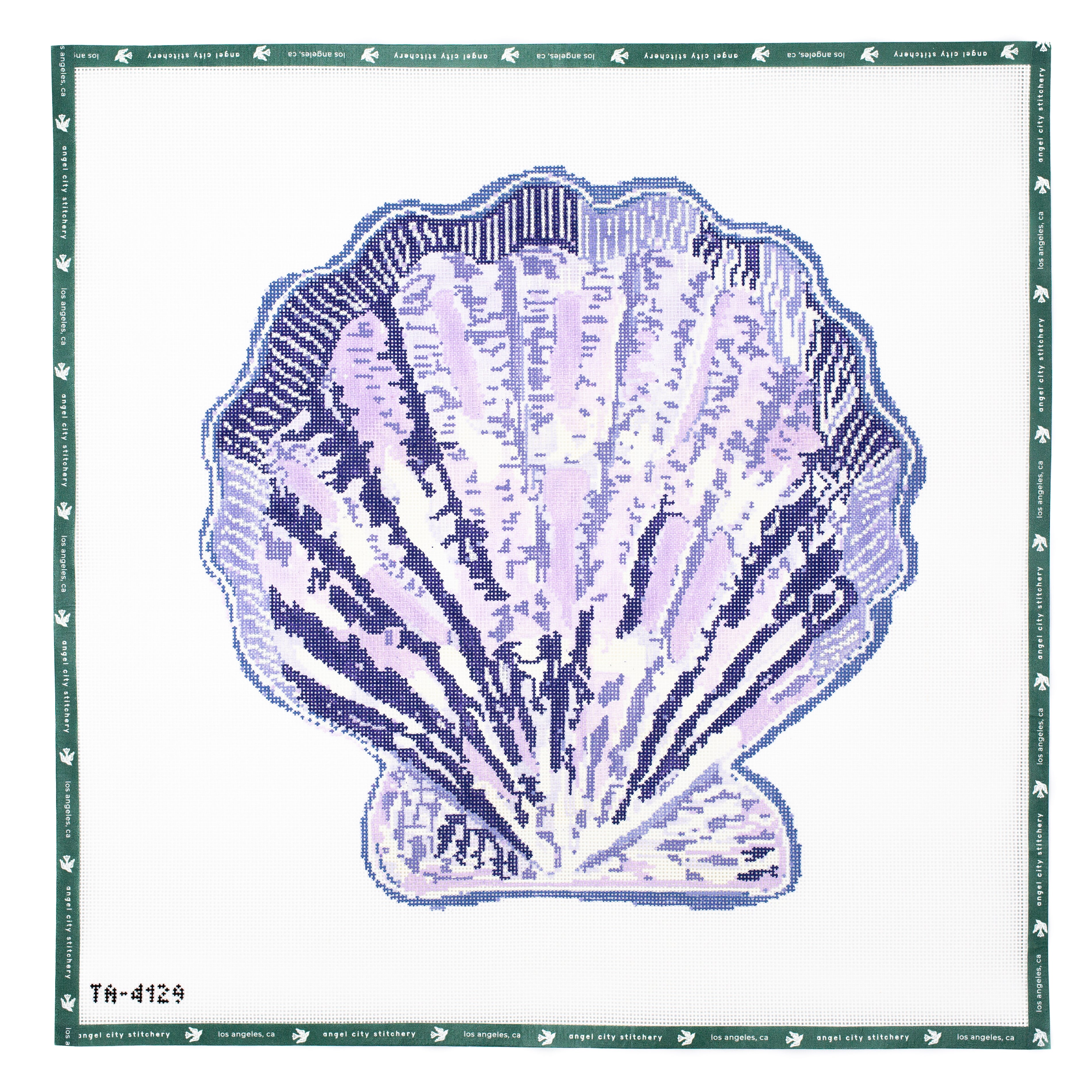 Embroidery canvas Seashell design on a white background with a green border