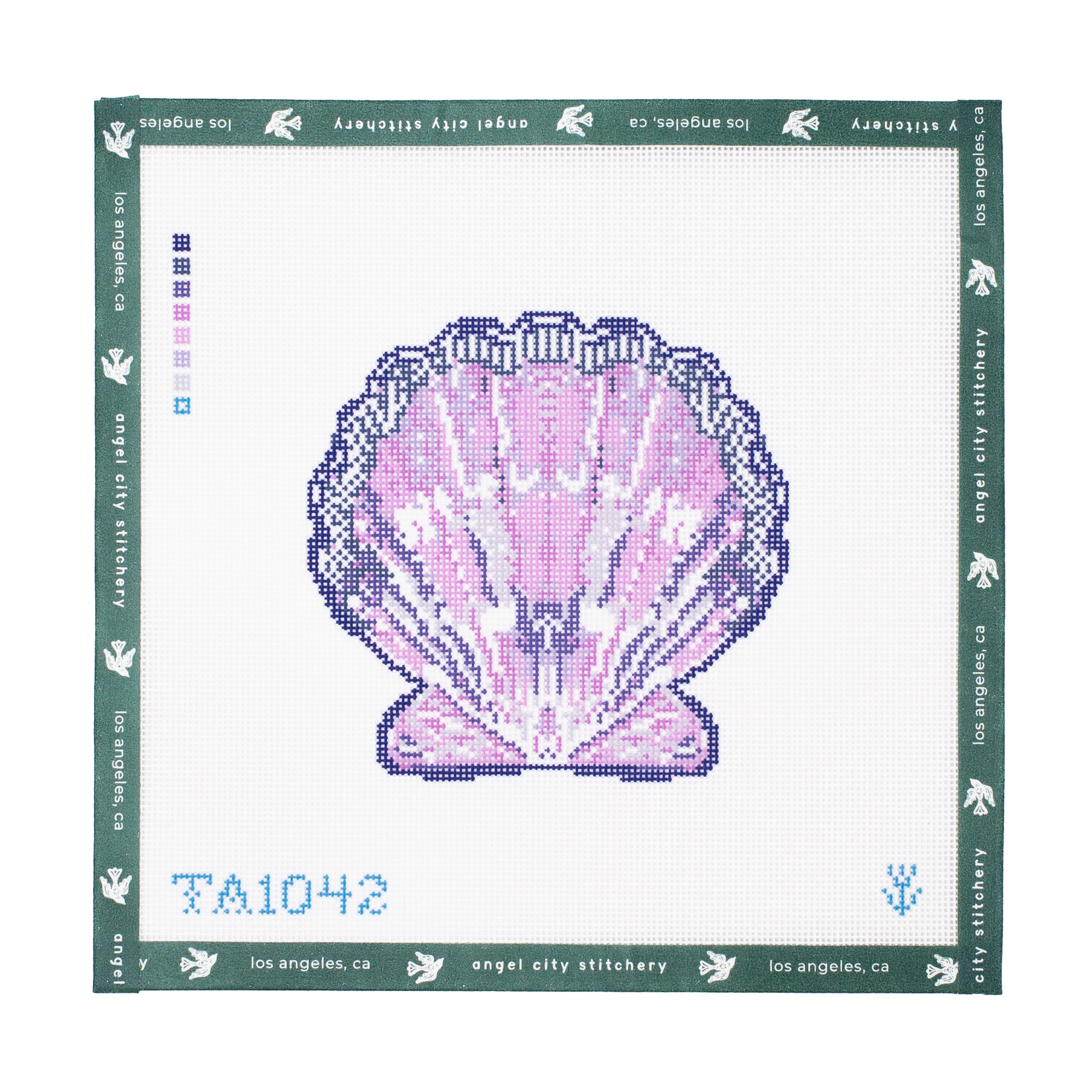 Scallop Ornament (Lavender)