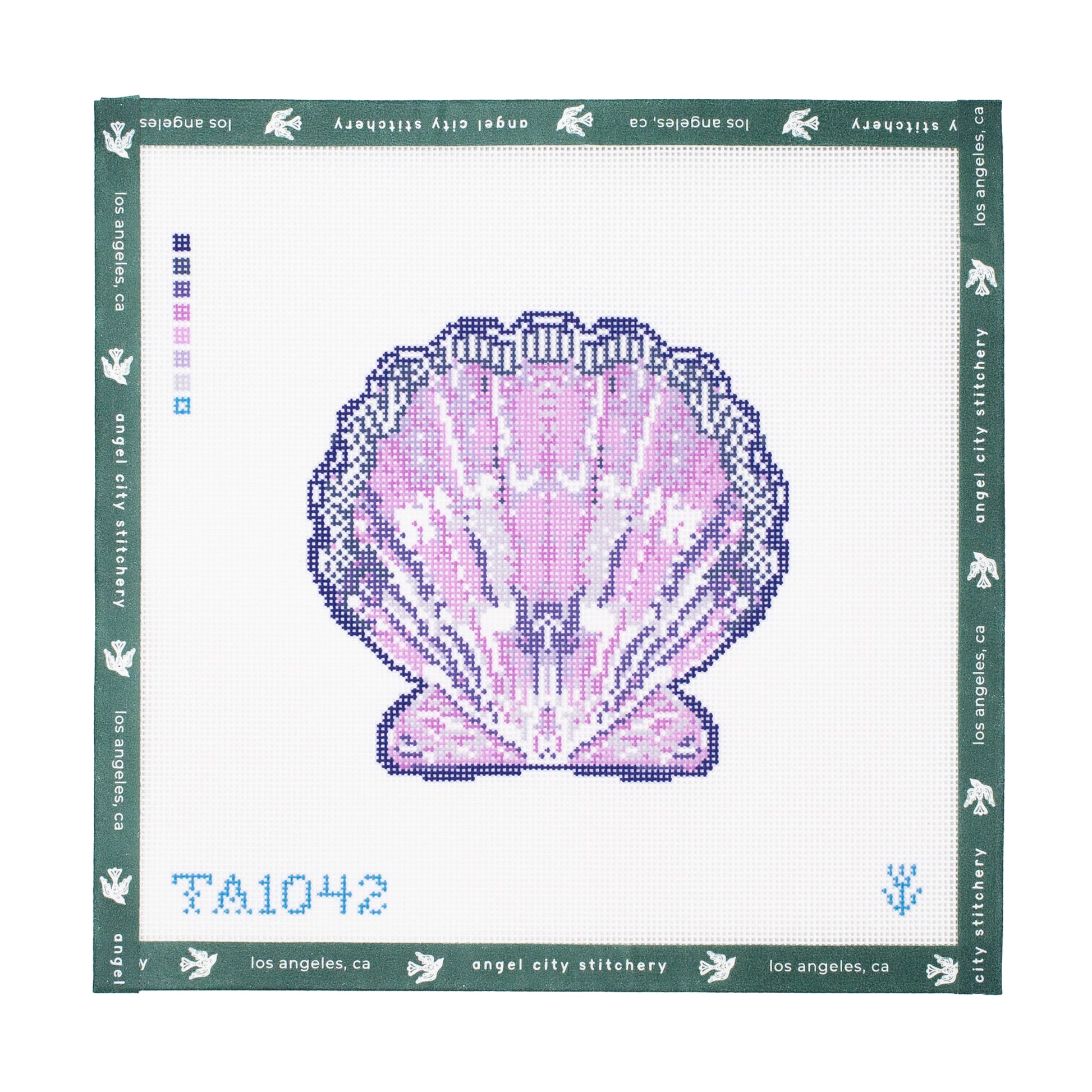 Scallop Ornament (Lavender)
