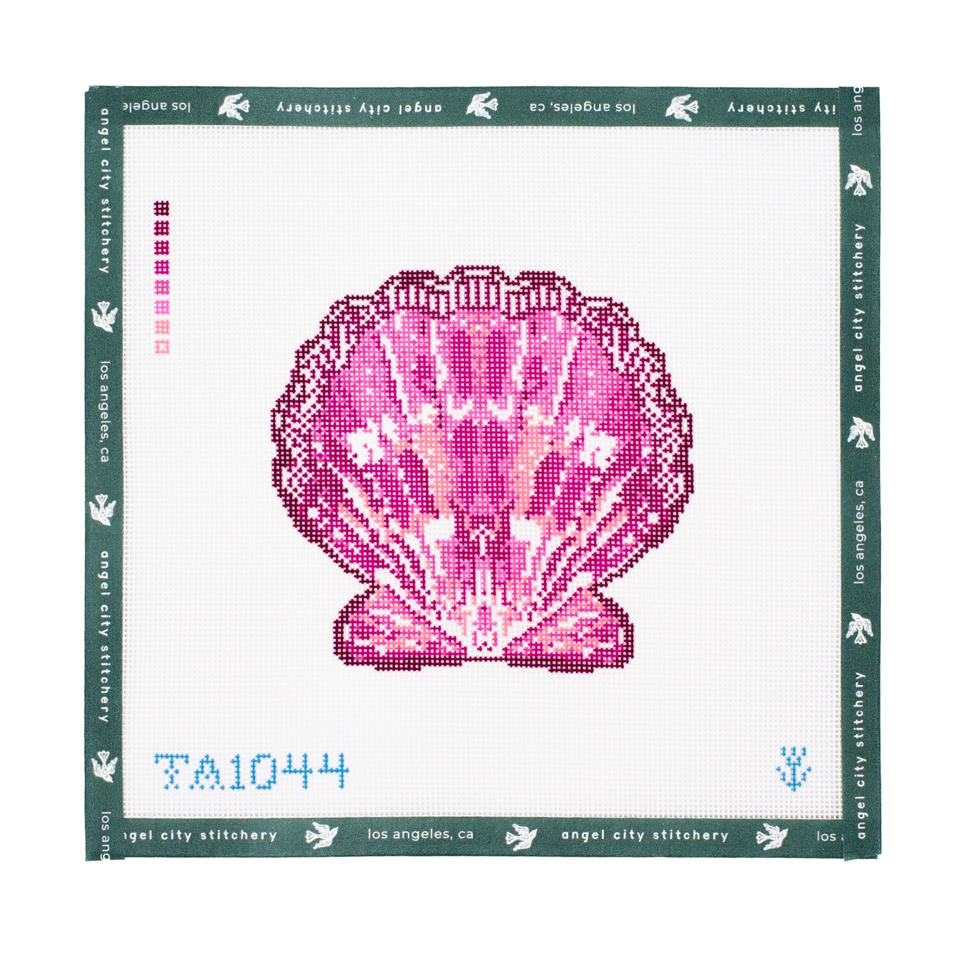 Scallop Ornament (Pink)