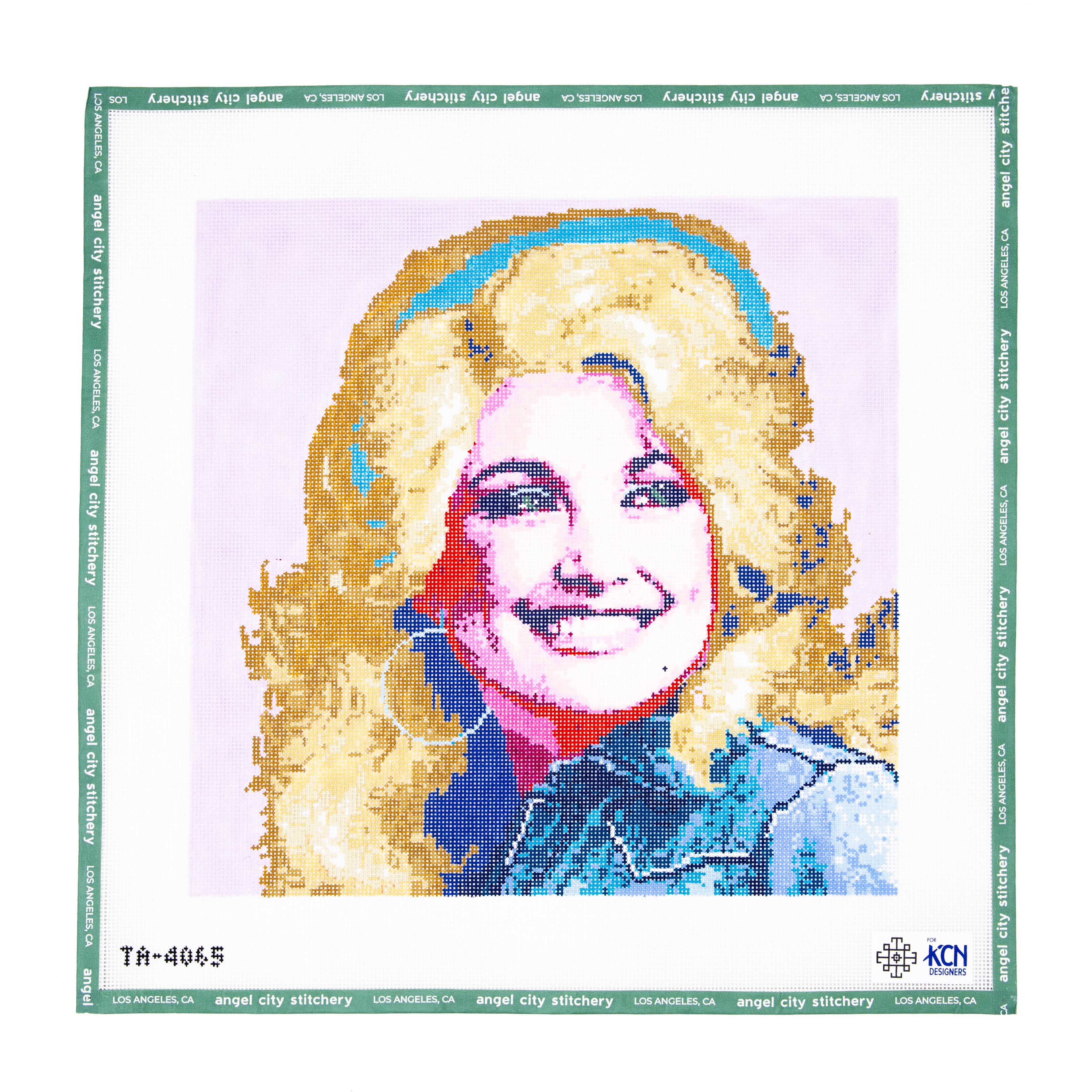 Dolly Parton Smiling