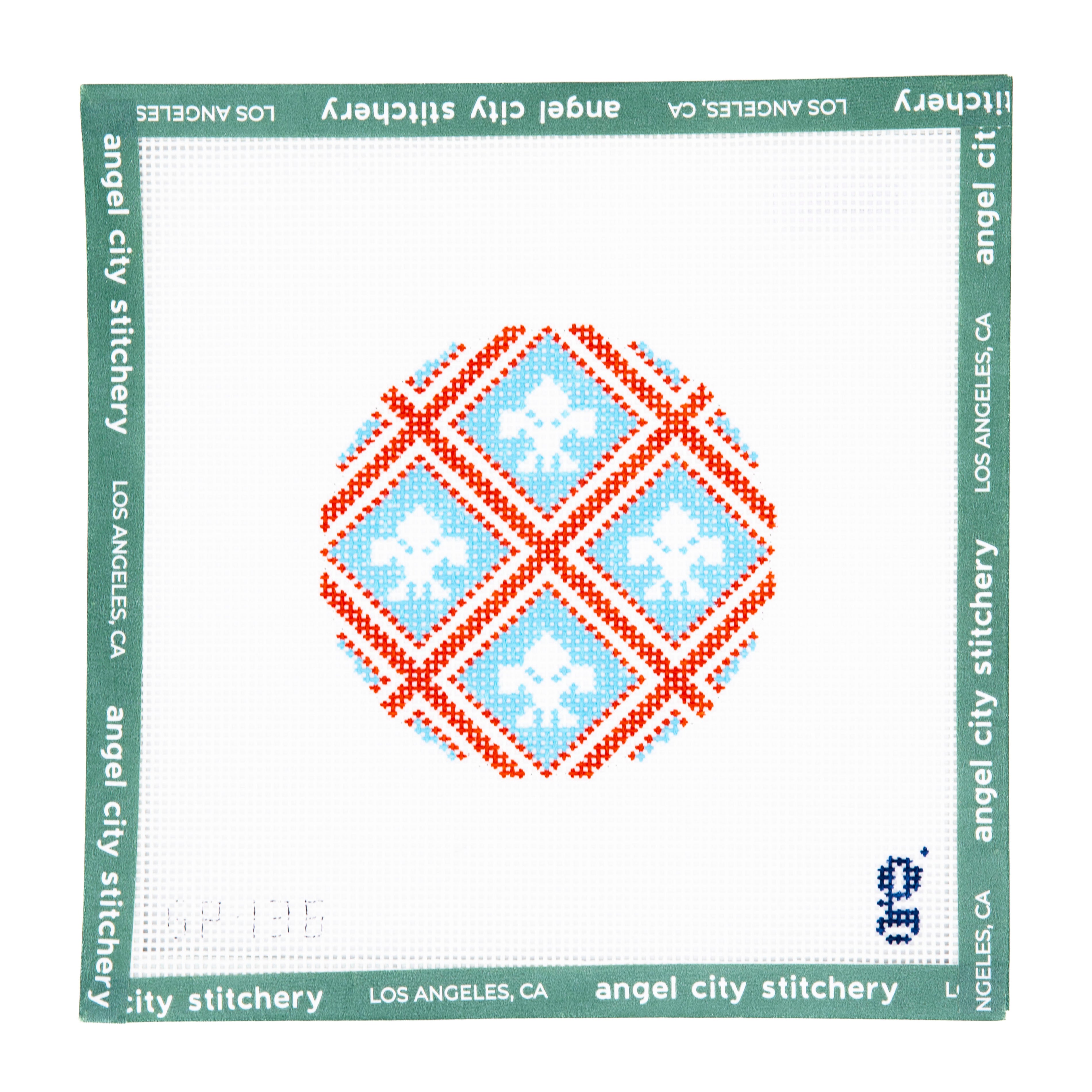 Fleur de Lis Round