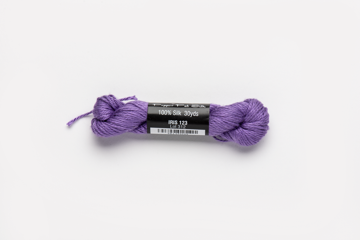 Pepper Pot Silk - 123 Iris — silk skein for needlepoint, 18 mesh