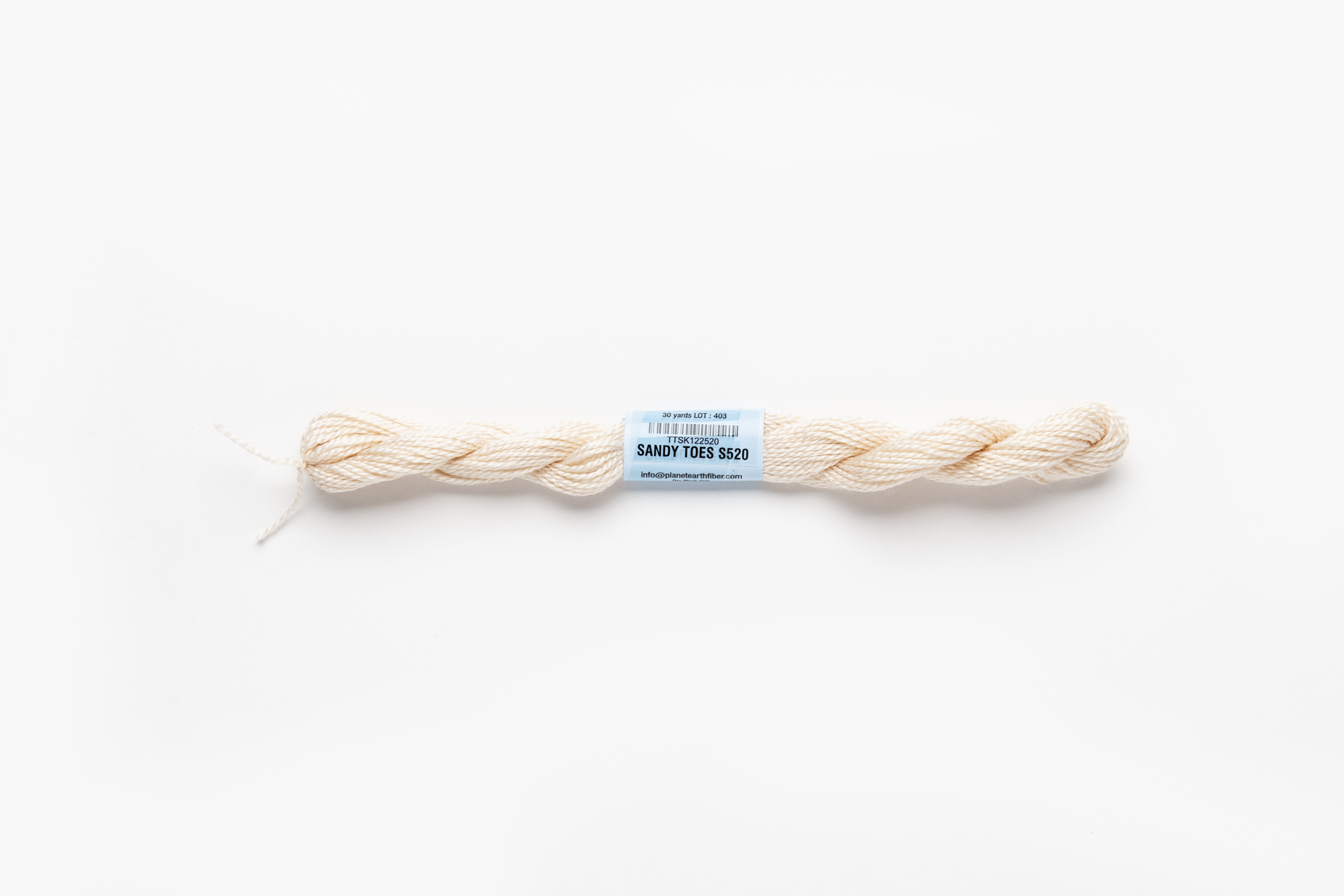 Essentials - 520 Sandy Toes — silk skein for needlepoint, 18 mesh
