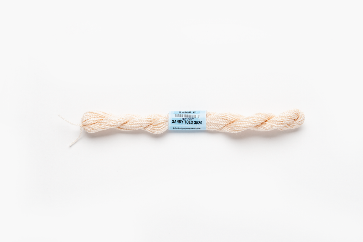 Essentials - 520 Sandy Toes — silk skein for needlepoint, 18 mesh