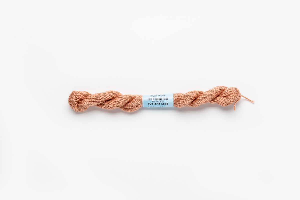 Essentials - 538 Pottery — silk skein for needlepoint, 18 mesh