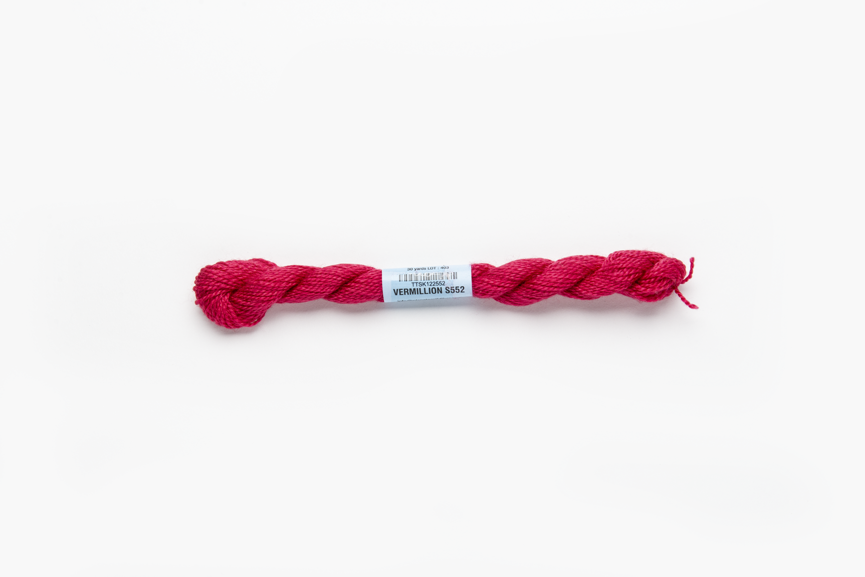 Essentials - 552 Vermilion — silk skein for needlepoint, 18 mesh