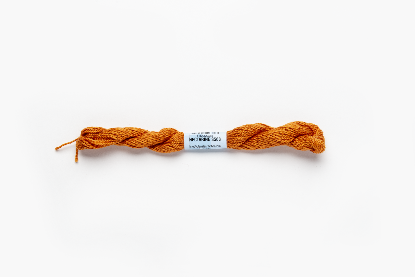 Essentials - 568 Nectarine — silk skein for needlepoint, 18 mesh