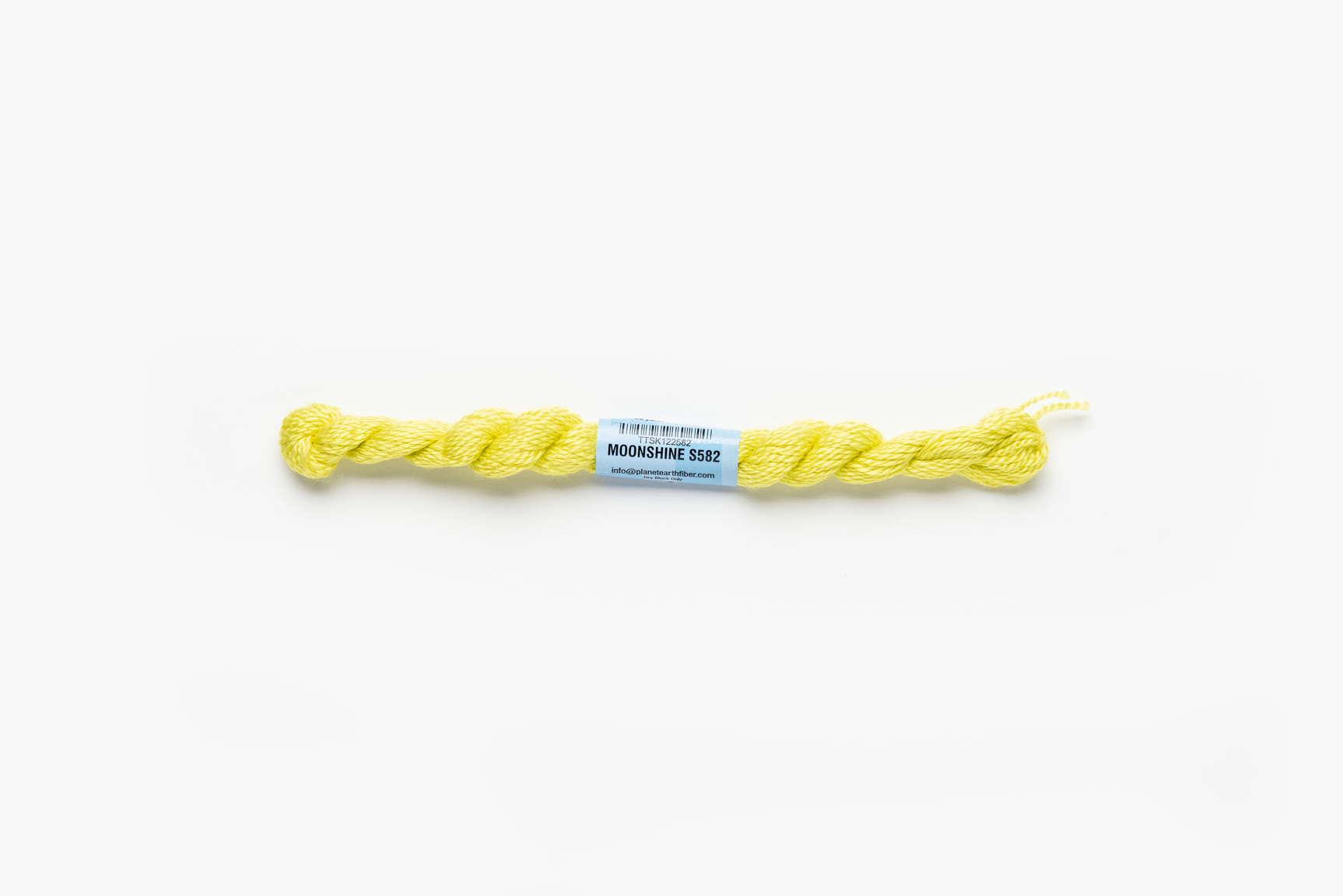 Essentials - 582 Moonshine — silk skein for needlepoint, 18 mesh