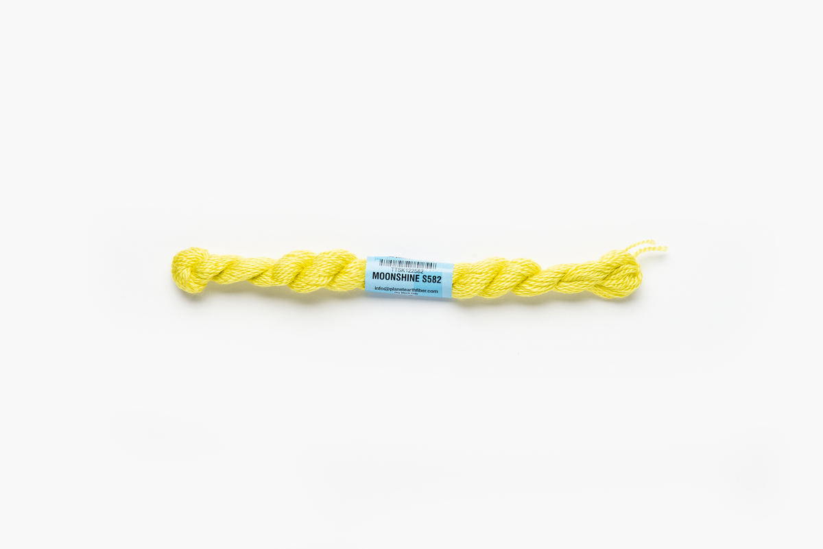 Essentials - 582 Moonshine — silk skein for needlepoint, 18 mesh