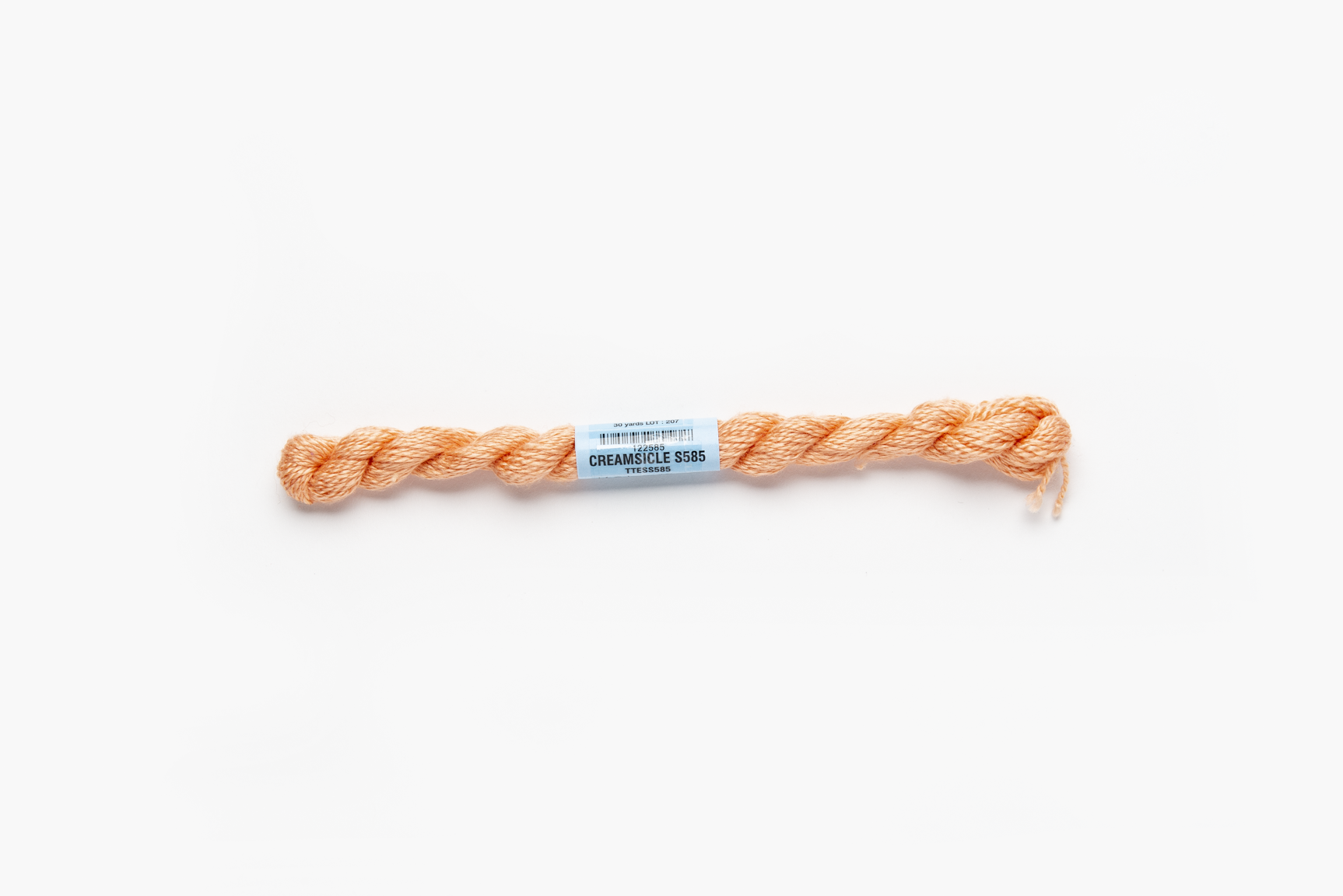 Essentials - 585 Cream Ice — silk skein for needlepoint, 18 mesh