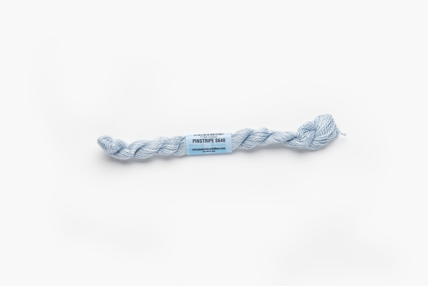 Essentials - 640 Pinstripe — silk skein for needlepoint, 18 mesh