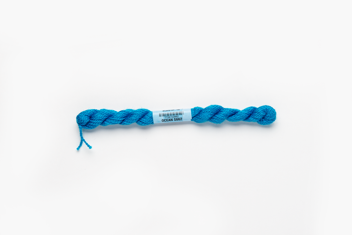 Essentials - 662 Ocean — silk skein for needlepoint, 18 mesh
