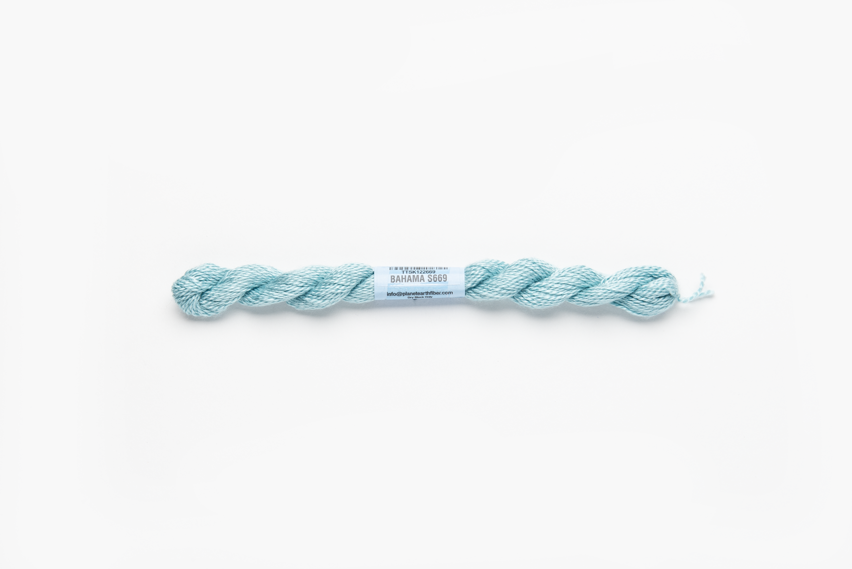 Essentials - 669 Bahamas — silk skein for needlepoint, 18 mesh