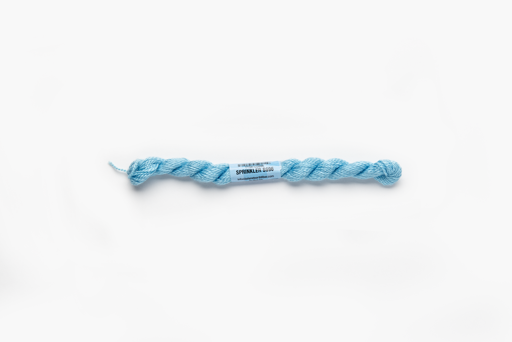 Essentials - 696 Sprinkler — silk skein for needlepoint, 18 mesh