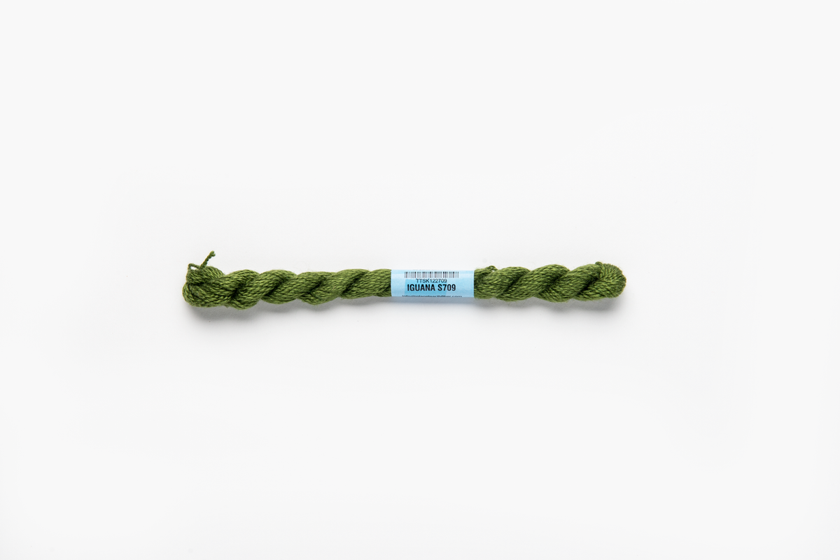 Essentials - 709 Iguana — silk skein for needlepoint, 18 mesh