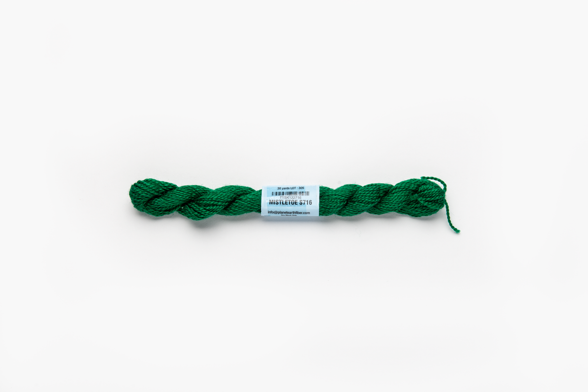 Essentials - 716 Mistletoe — silk skein for needlepoint, 18 mesh