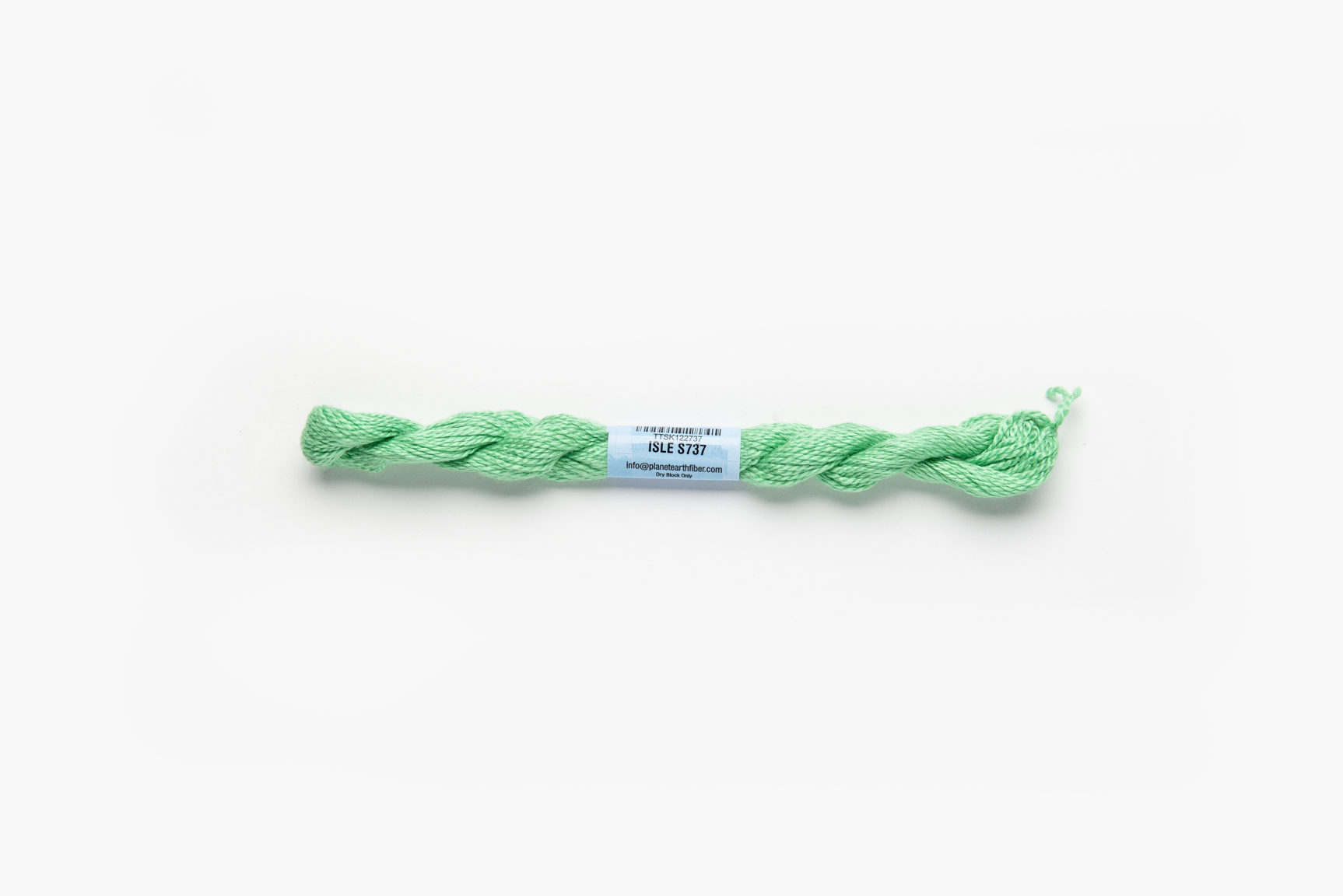 Essentials - 737 Isle — silk skein for needlepoint, 18 mesh