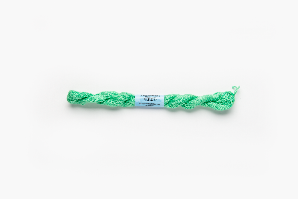 Essentials - 737 Isle — silk skein for needlepoint, 18 mesh