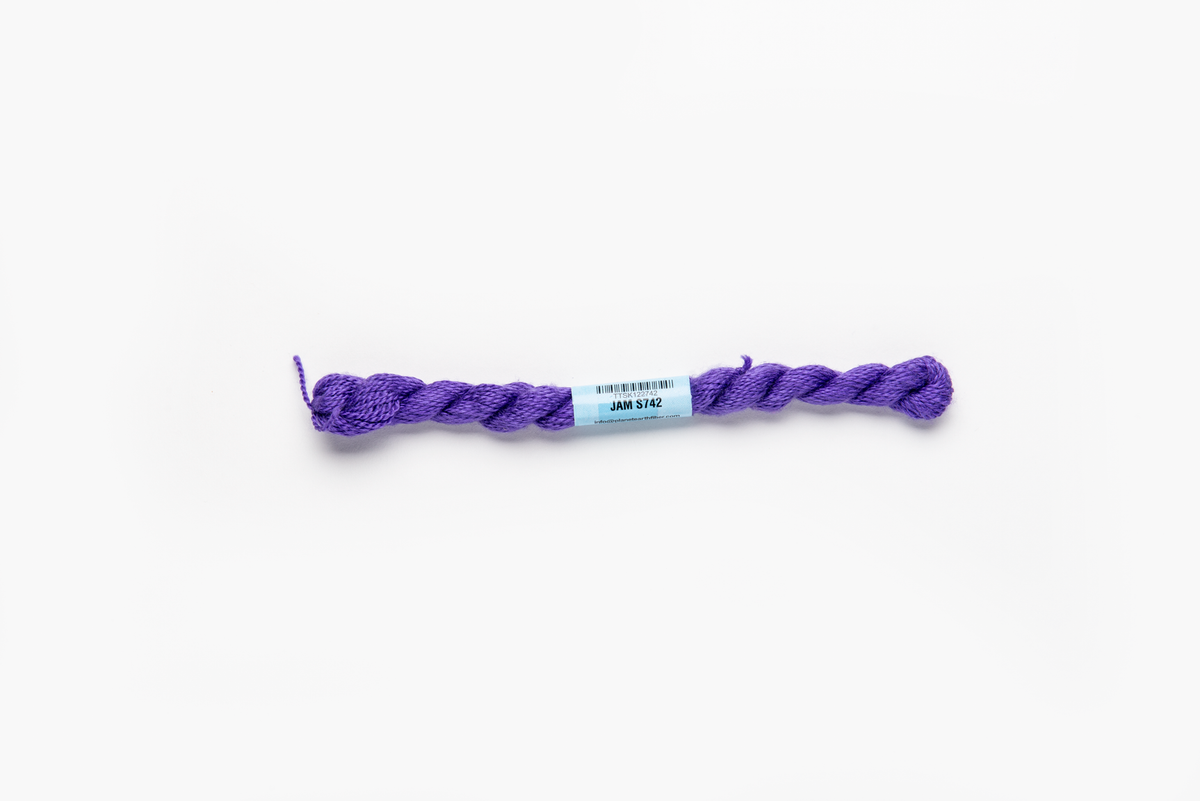 Essentials - 742 Jam — silk skein for needlepoint, 18 mesh
