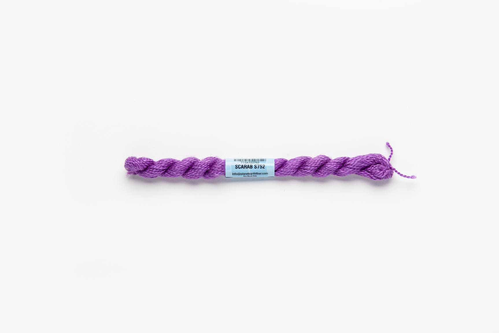 Essentials - 752 Scarab — silk skein for needlepoint, 18 mesh